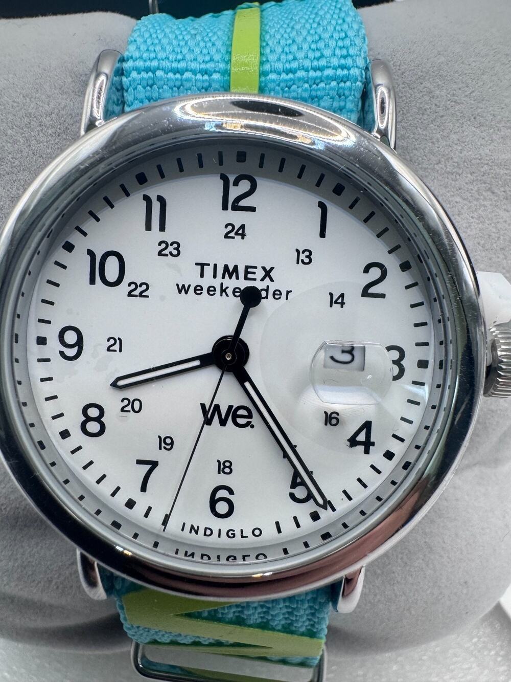 Timex Weekender 40mm Blue strap White Dial Men's Watch TW2W99600 - NEW